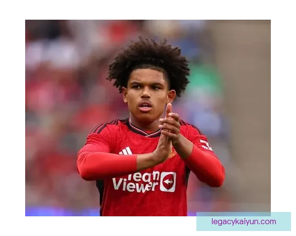 卡马文加本赛季逼抢效率持续提升，成为中场防守重要一环